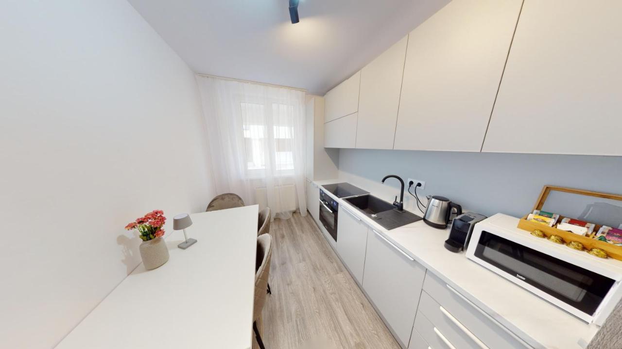 Apartment By The Lake Nr 4 Vrt Sibiu Exterior photo